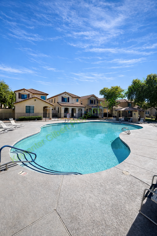 106 E Catclaw St - Photo 5 of 28