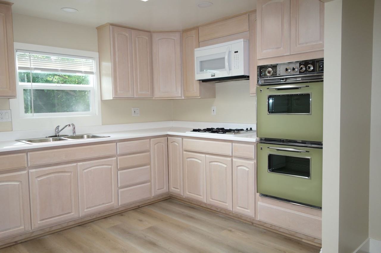 32204 Russell Blvd - Photo 6 of 20