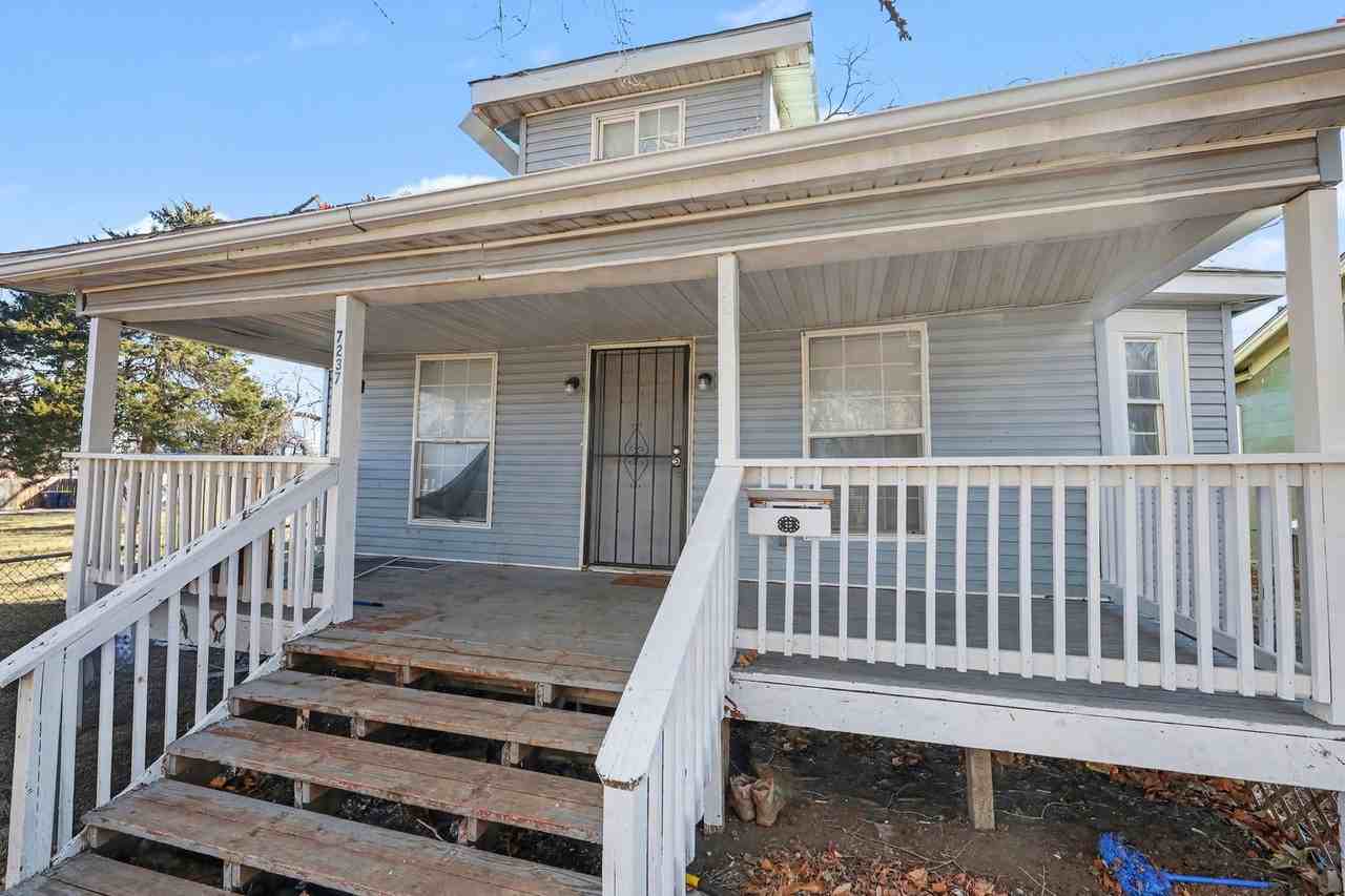 7237 Wabash Ave - Photo 4 of 13