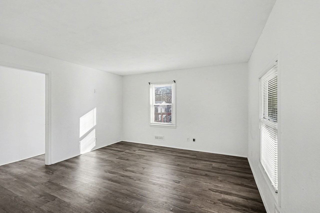 4050 E 70th St - Photo 5 of 13