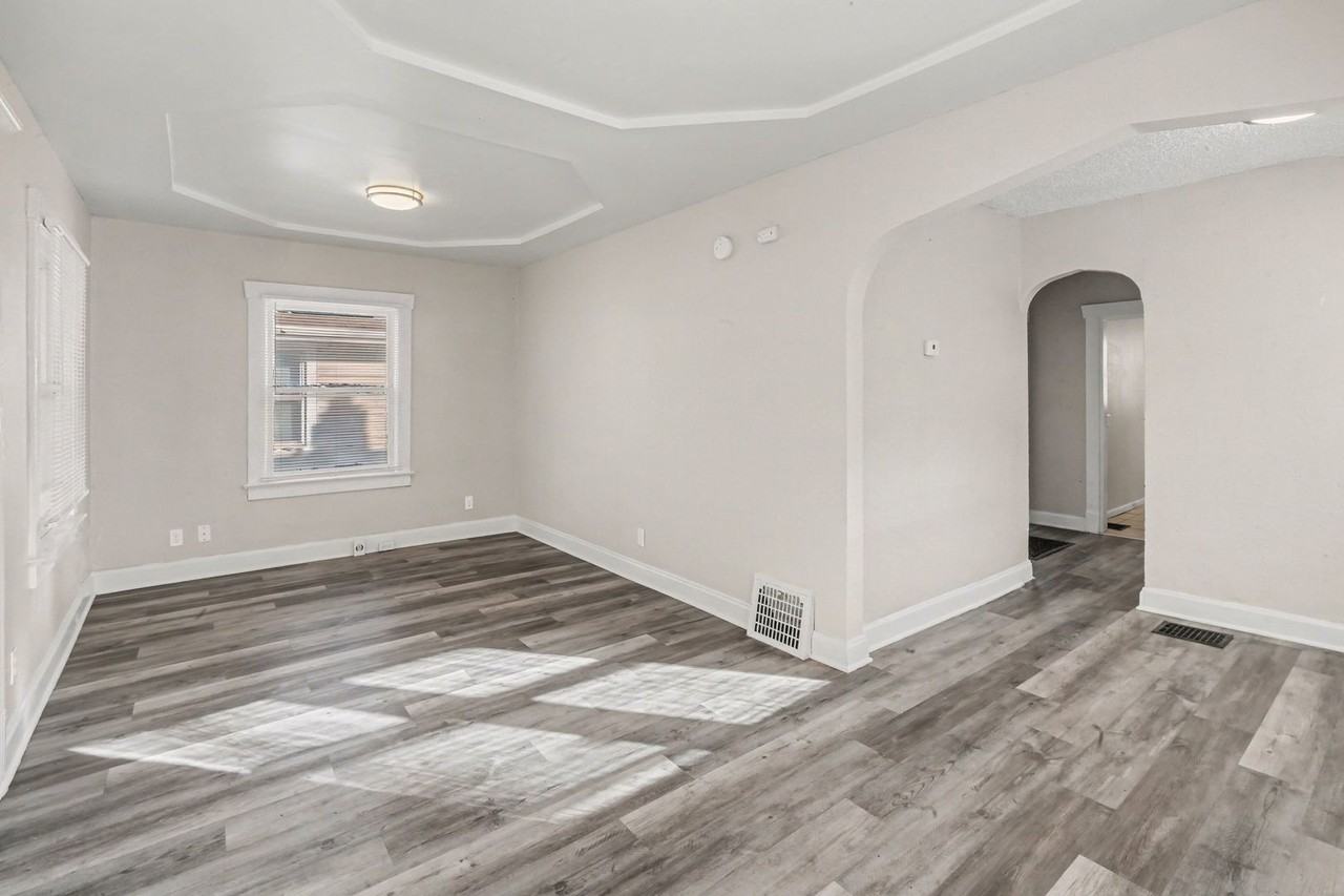 5713 Brooklyn Ave - Photo 2 of 8