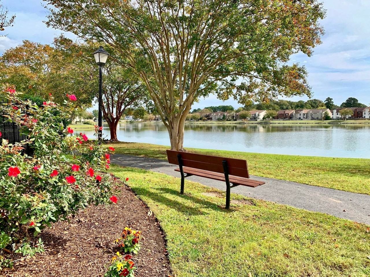 4813 Ashbury Ln - Photo 6 of 50