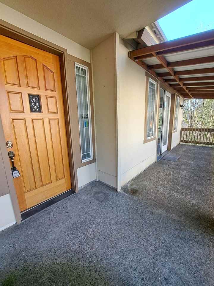 5500 Nw 126th Ter - Photo 3 of 44