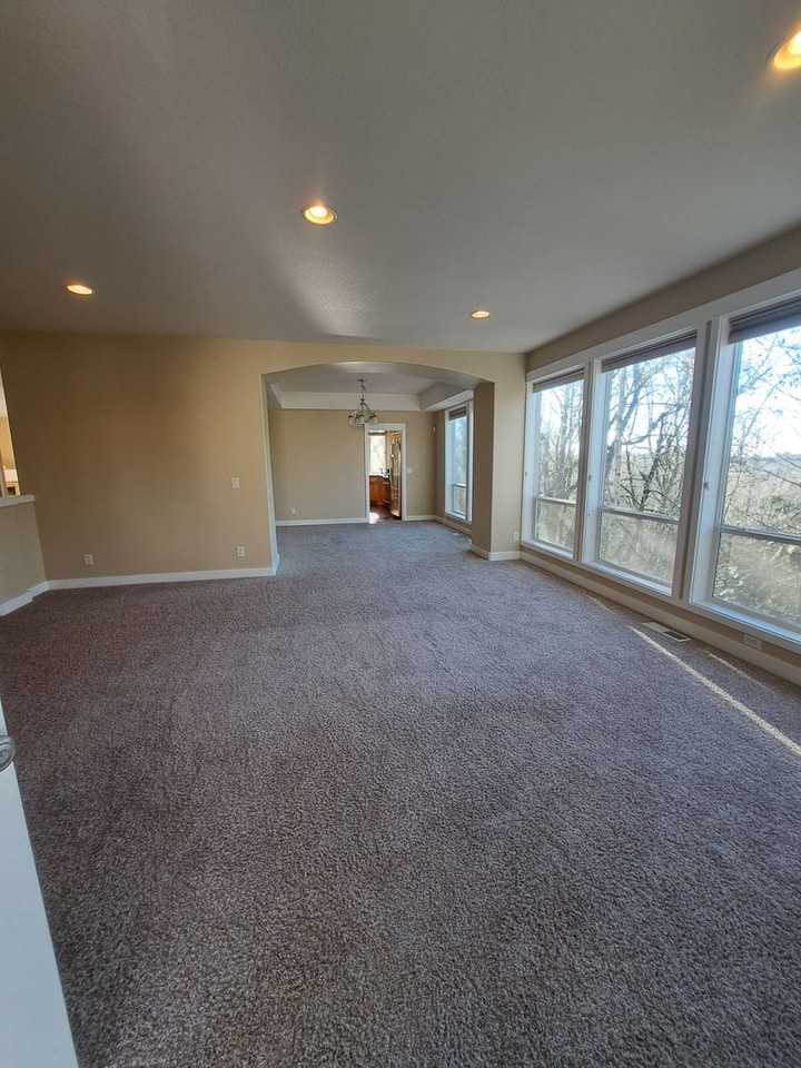 5500 Nw 126th Ter - Photo 7 of 44