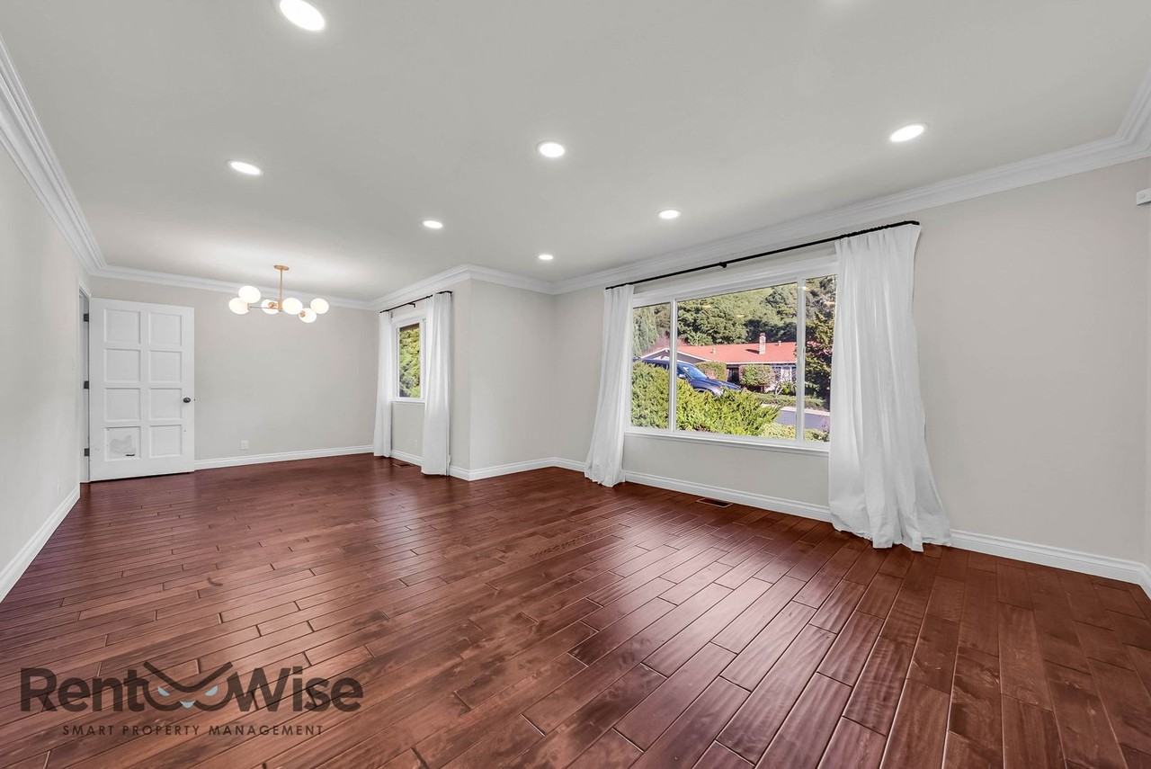 1951 Heath Dr - Photo 7 of 48