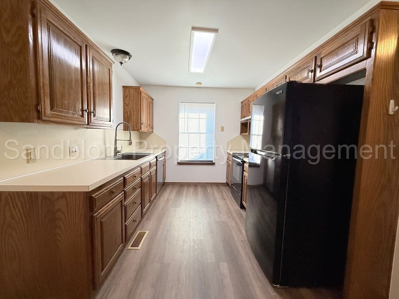 6525 E 90th St - Photo 5 of 16