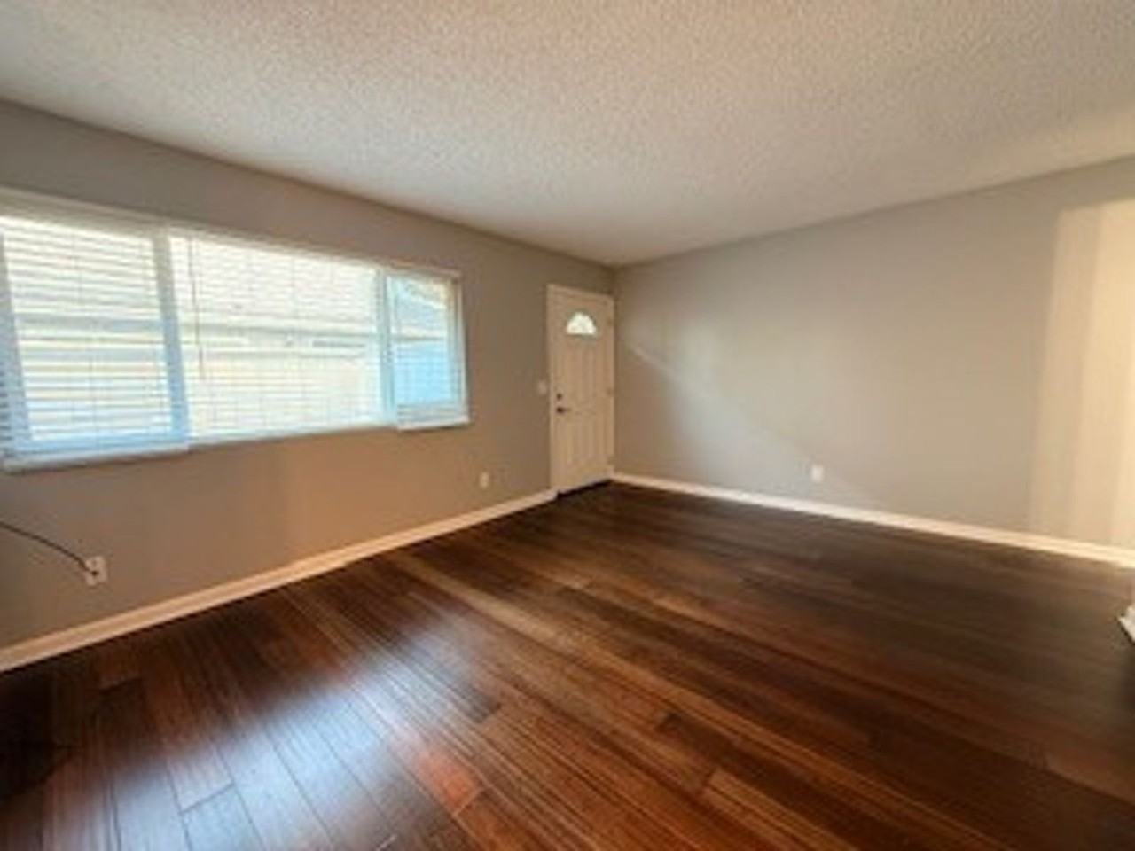 152 Del Rio Ct #3 - Photo 4 of 21