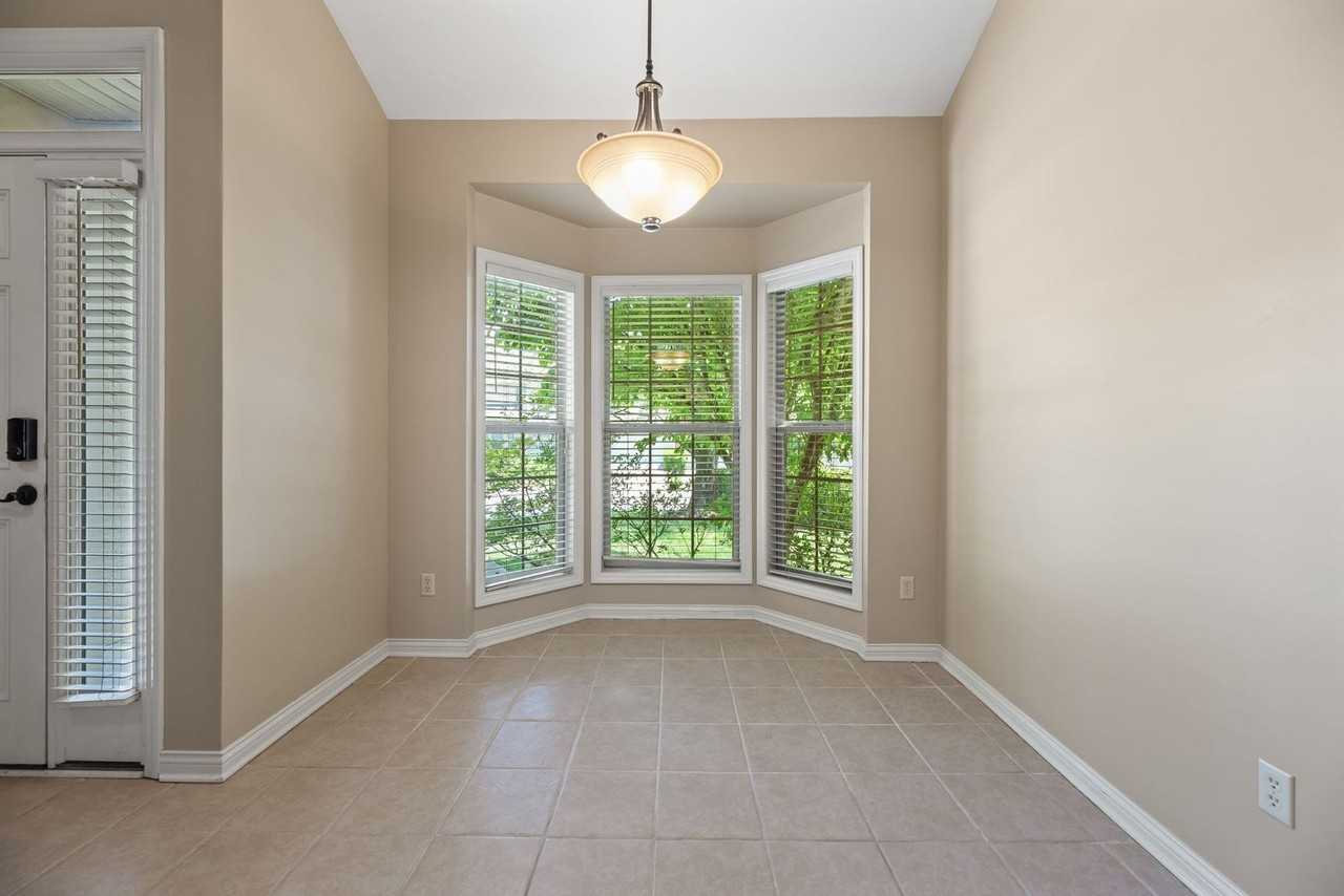 669 Chapel Point Ln - Photo 6 of 38