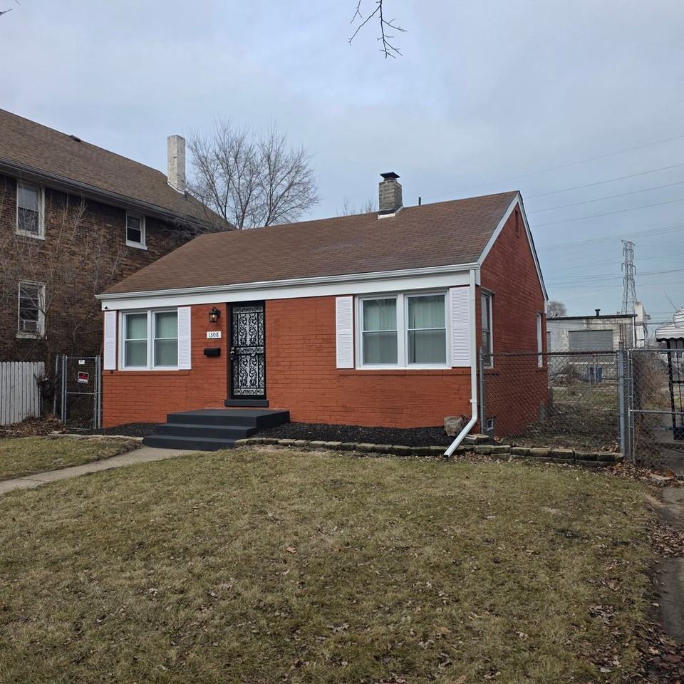 1308 E 6th Ave - Photo 2 of 18