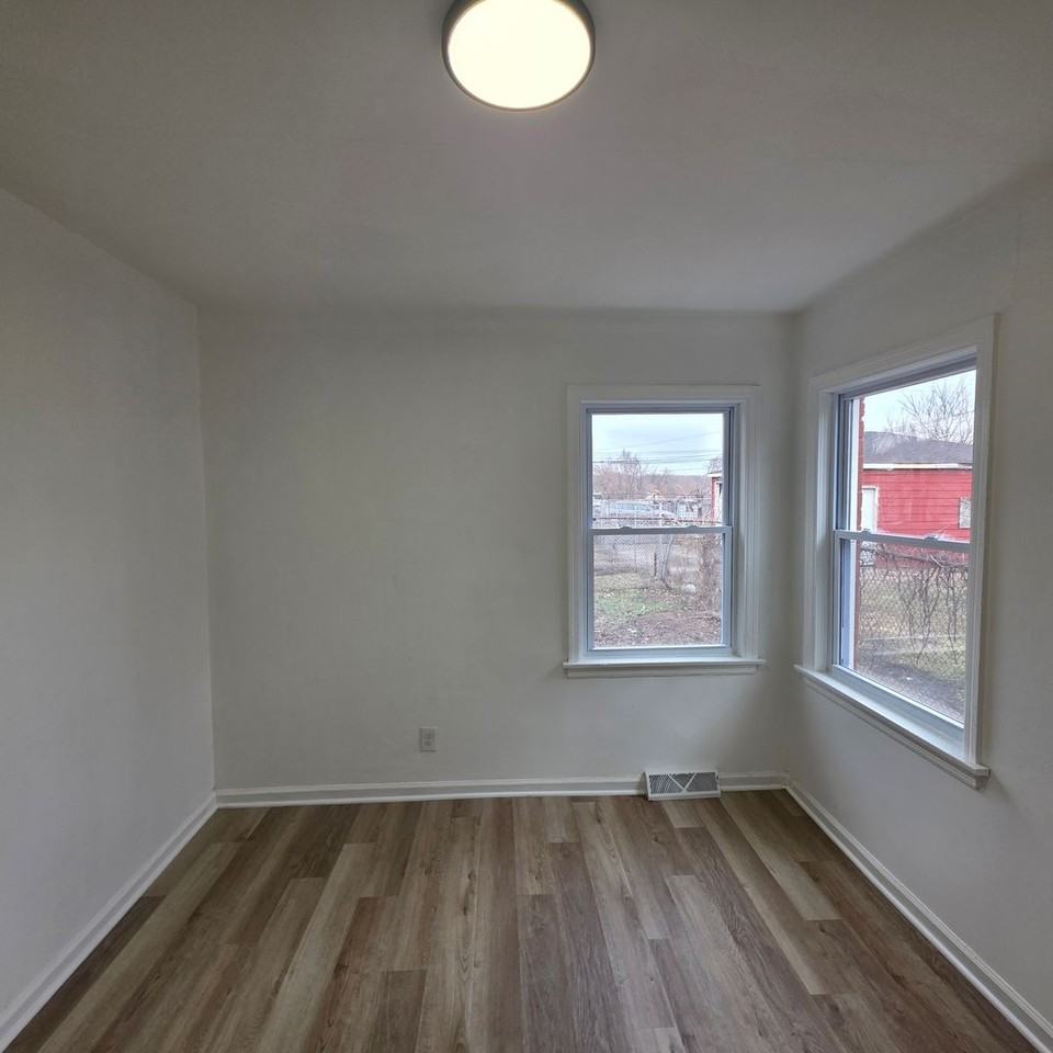 1308 E 6th Ave - Photo 6 of 18