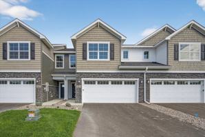 featured image of 19946 Hunters Rdg