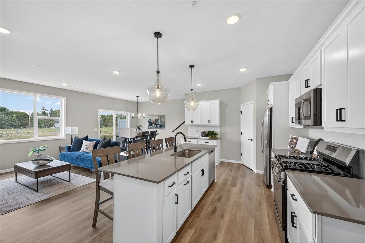 19946 Hunters Rdg - Photo 4 of 18