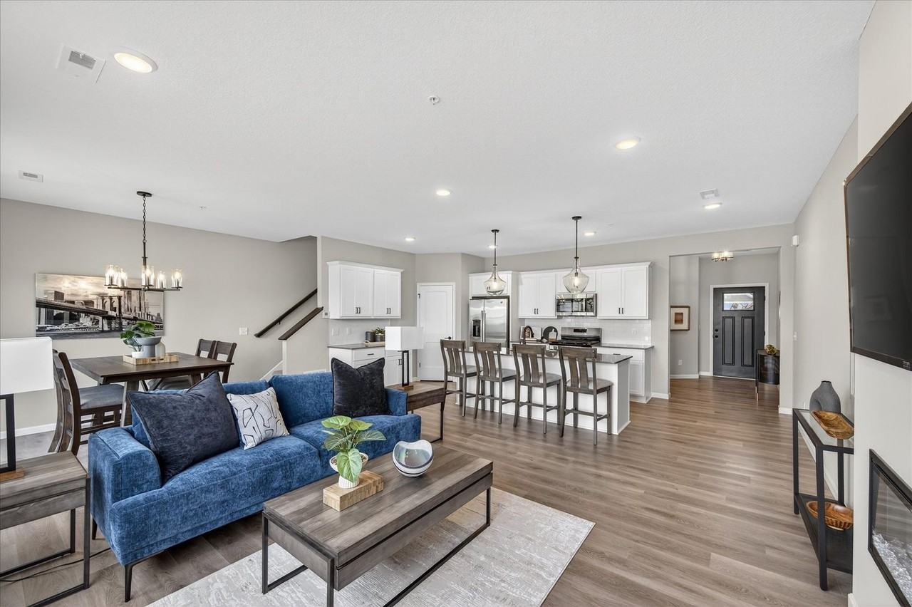 19946 Hunters Rdg - Photo 7 of 18