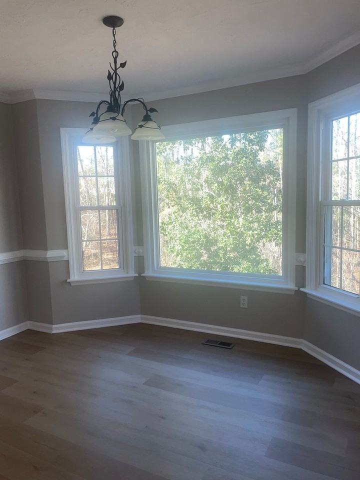 233 Amelia Dr W - Photo 4 of 30