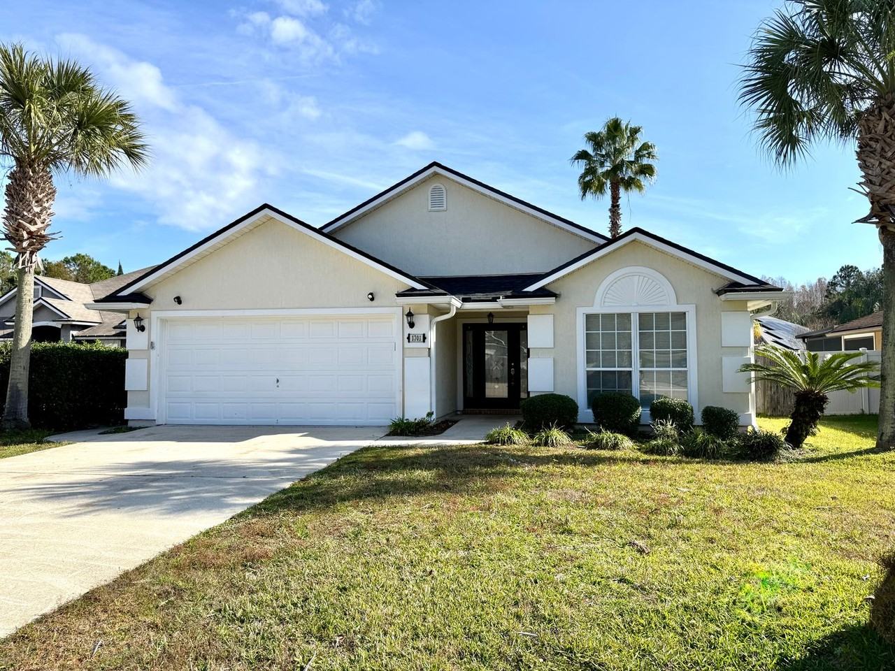 1701 Covington Ln - Photo 2 of 39