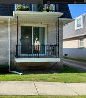 featured image of 425 Saint Lawrence Ave