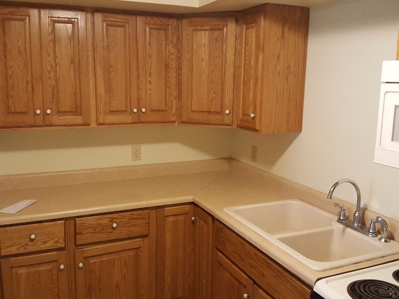 200 E Oakland Ave #J - Photo 4 of 6