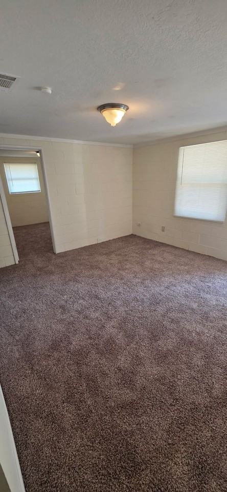 343 Hill St #7 - Photo 6 of 8