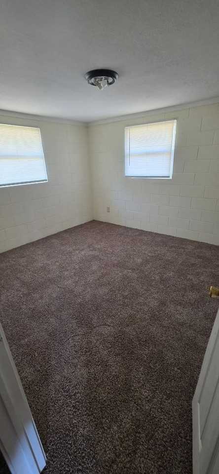 343 Hill St #7 - Photo 7 of 8