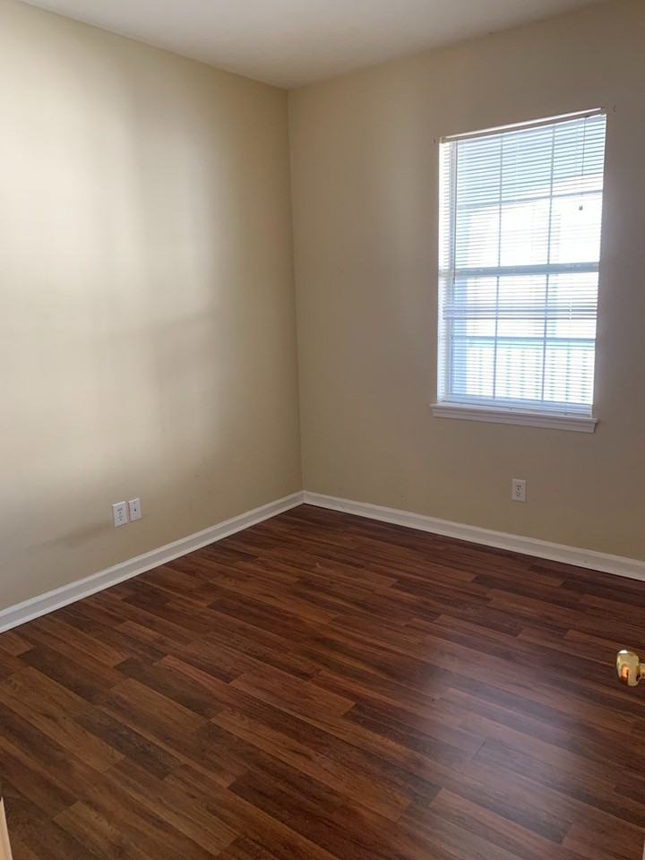 484 River Oaks Dr #62M - Photo 4 of 10