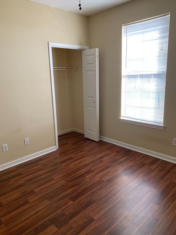 484 River Oaks Dr #62M - Photo 5 of 10