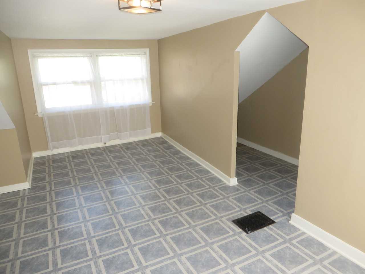 217 W Woodland Ave - Photo 4 of 50