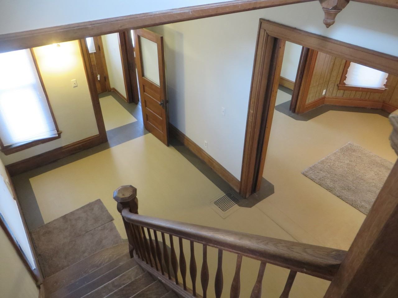 441 W Brackenridge St - Photo 2 of 50