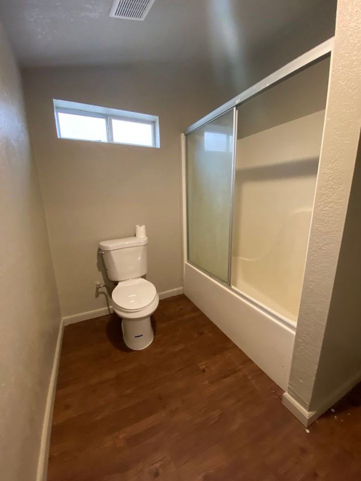 310 7th St - Photo 7 of 8