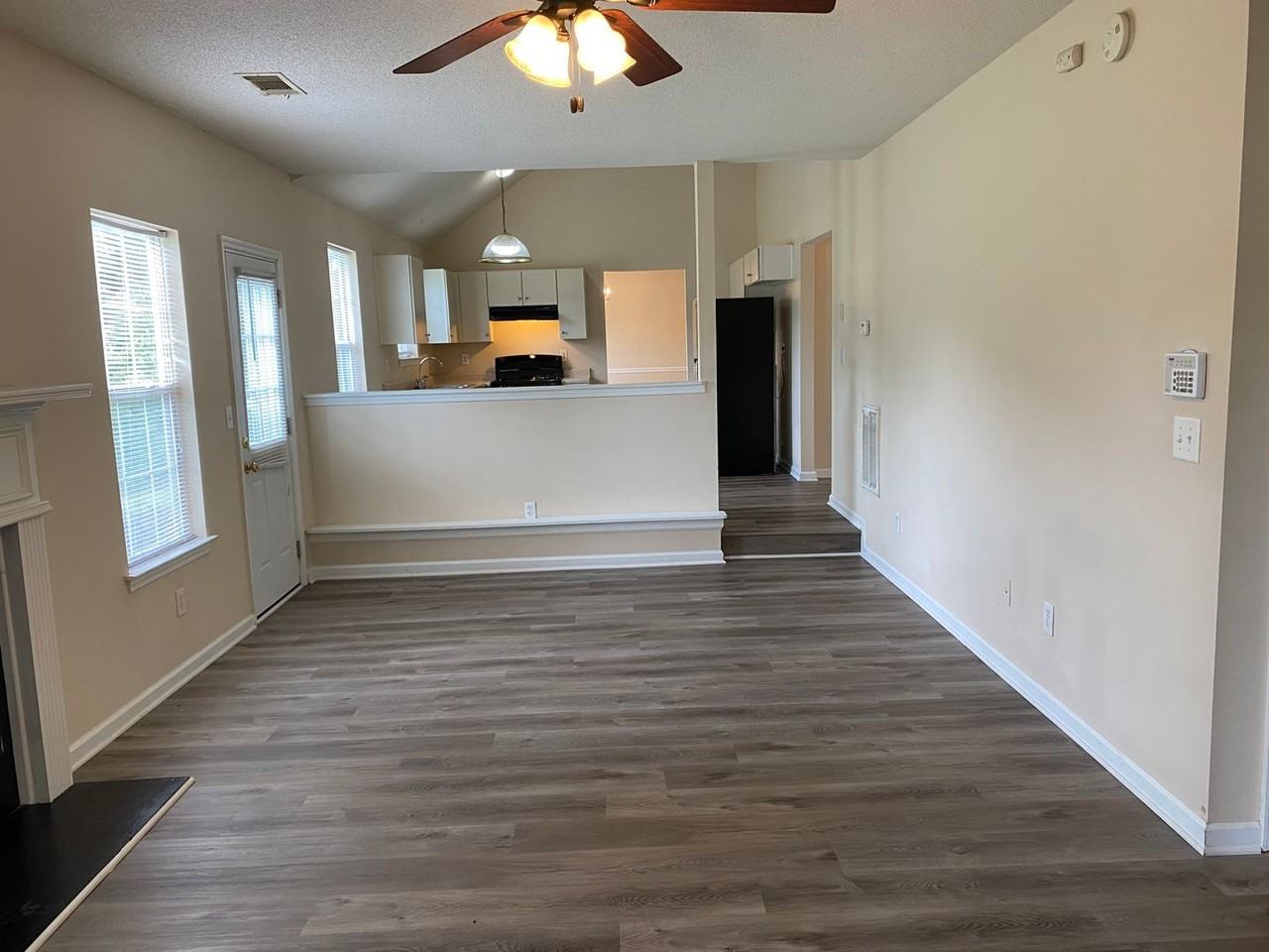 4553 Era Trce - Photo 3 of 36