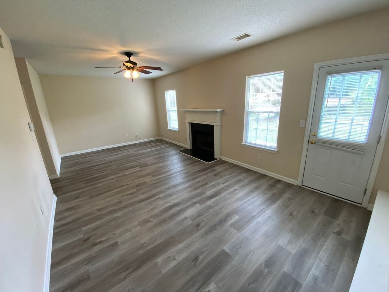 4553 Era Trce - Photo 5 of 36