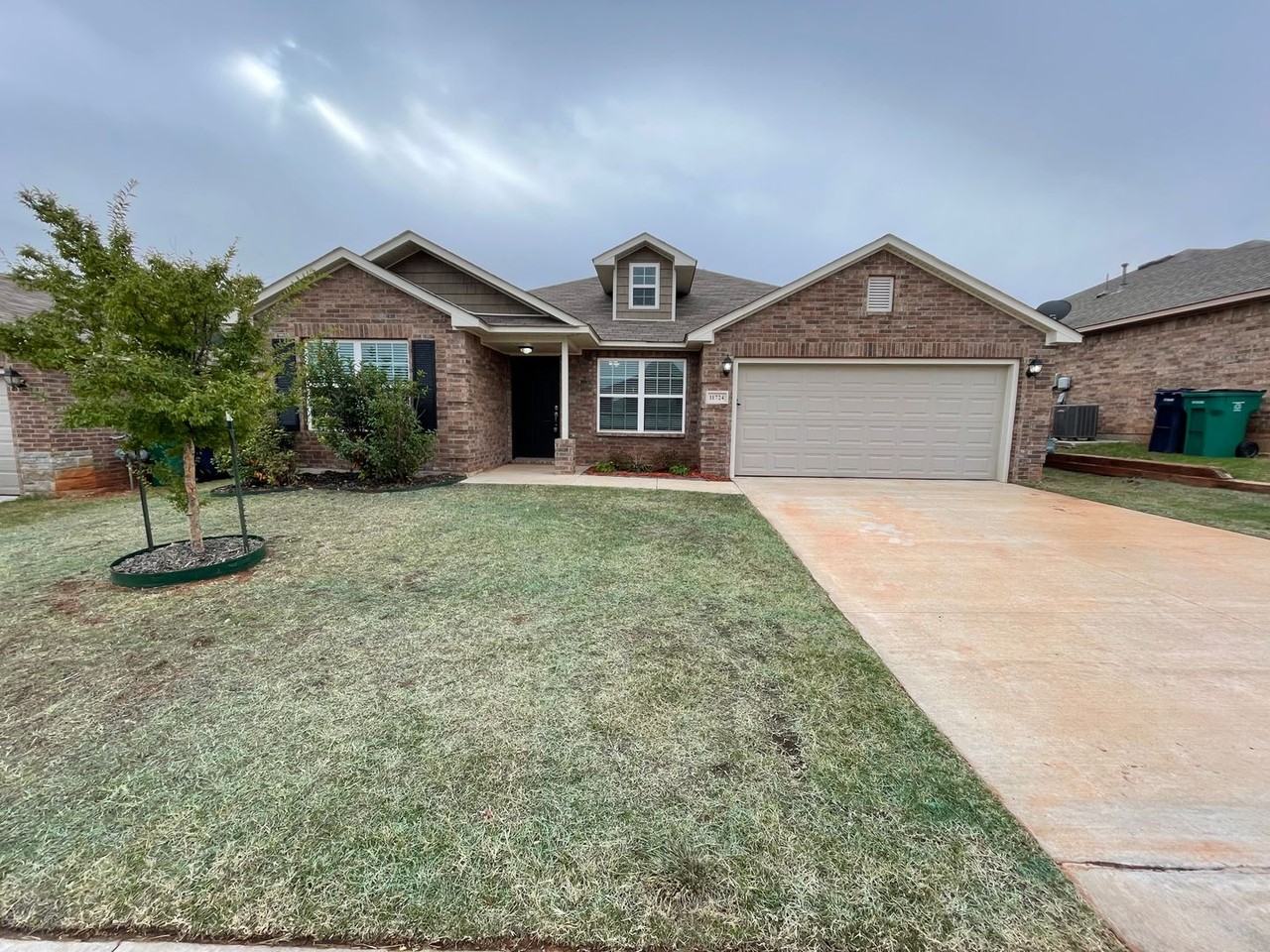 11724 Nw 135th St - Photo 3 of 30