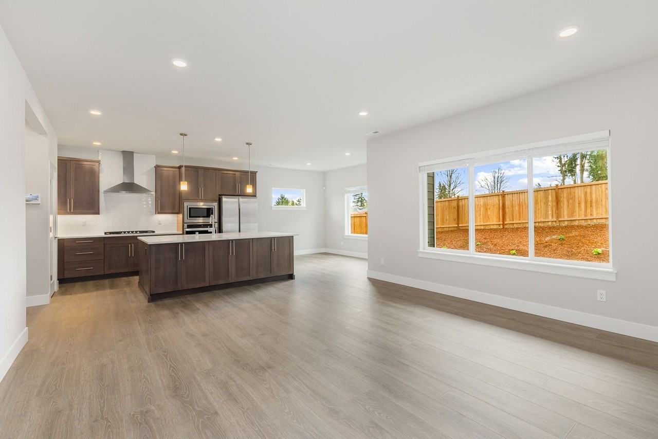 2010 228th Pl Sw - Photo 7 of 18