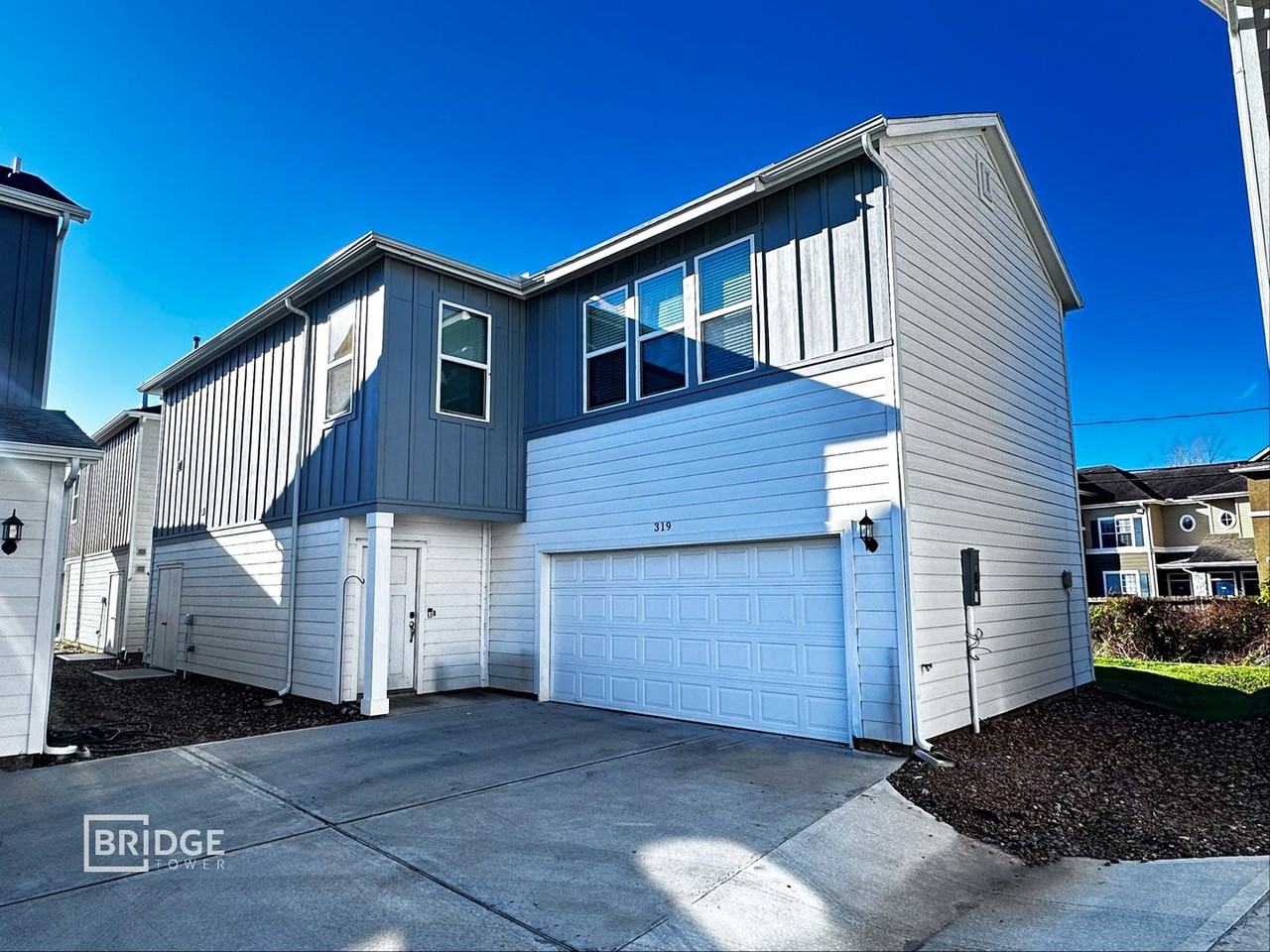 319 Huisache St - Photo 2 of 14