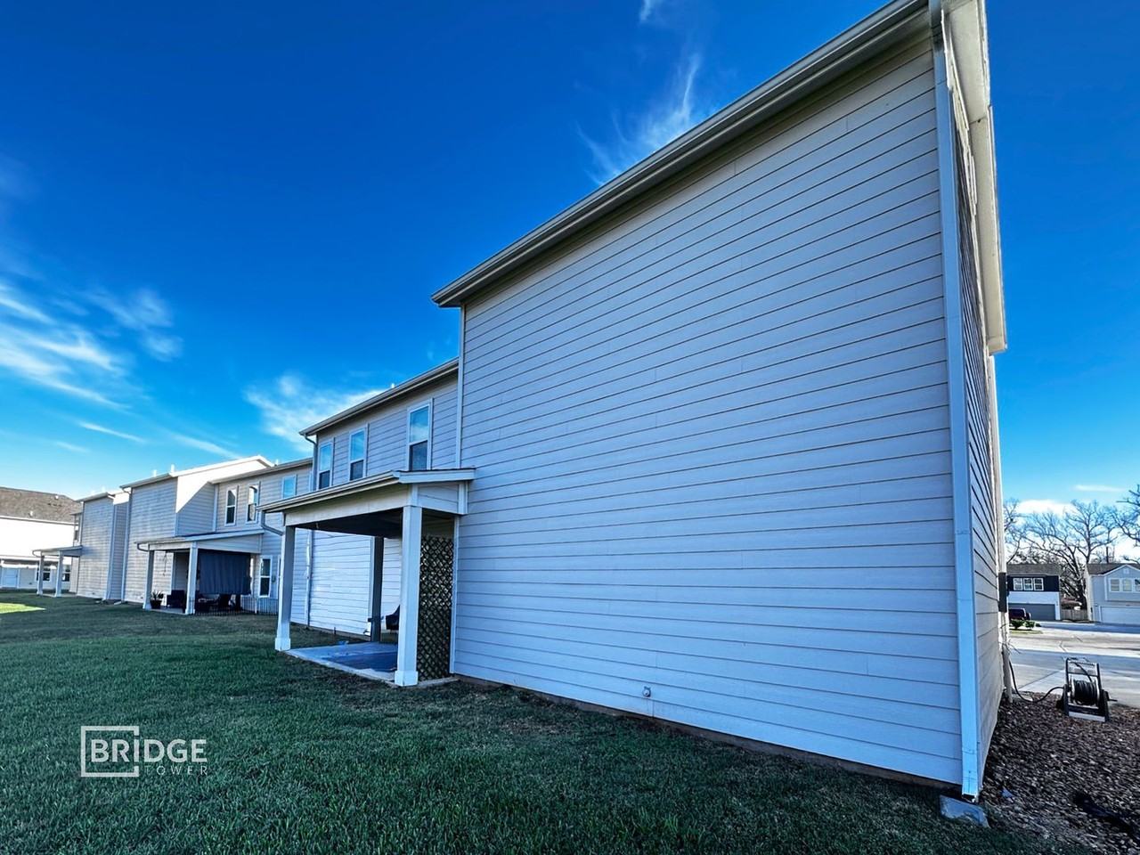 321 Huisache St - Photo 2 of 14