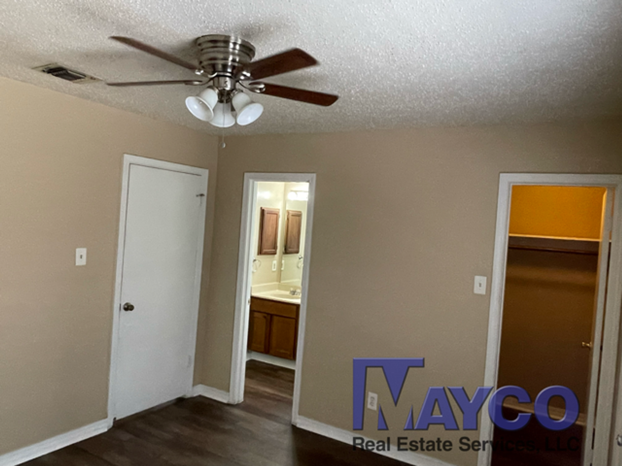 5705 E Texas St - Photo 6 of 9