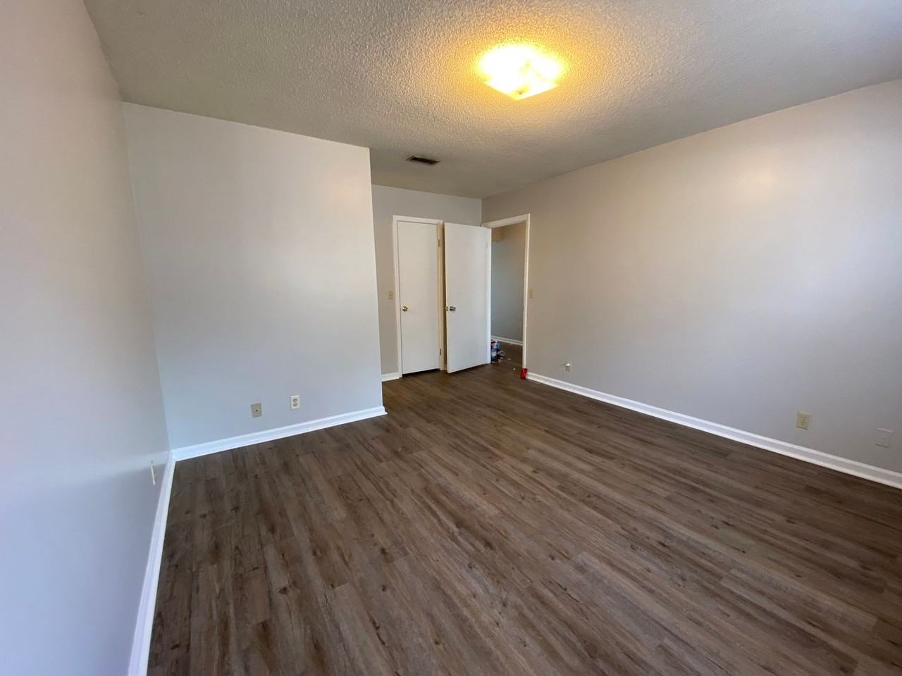 910 Brett Dr #116 - Photo 3 of 12