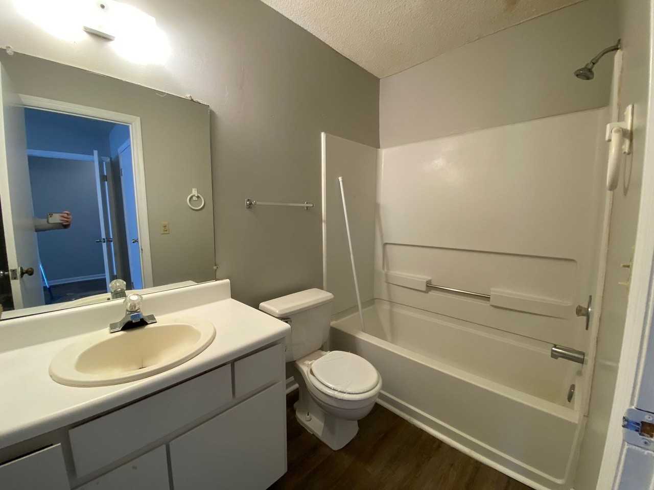 910 Brett Dr #116 - Photo 4 of 12