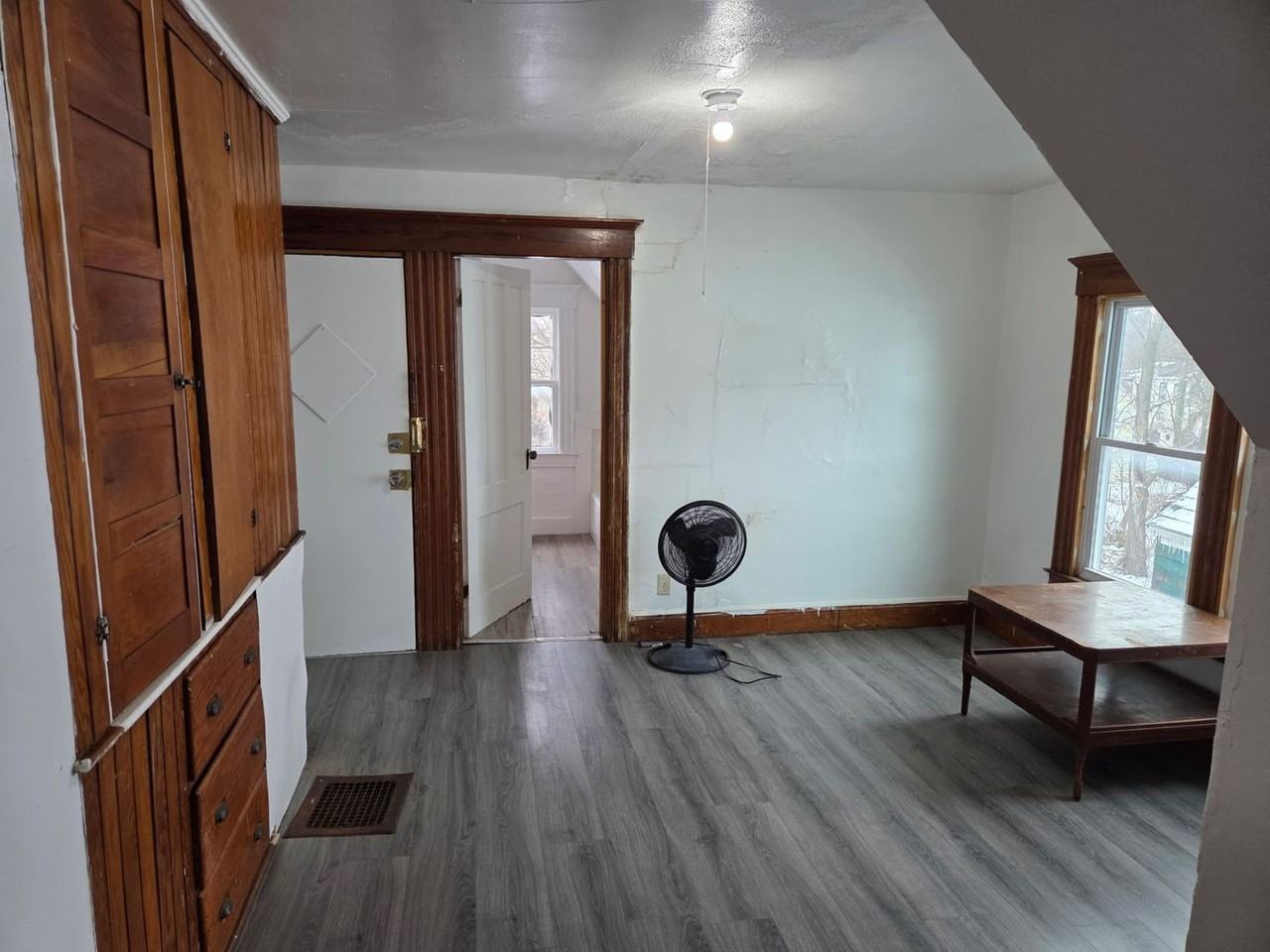 184 Hope Ave - Photo 4 of 5