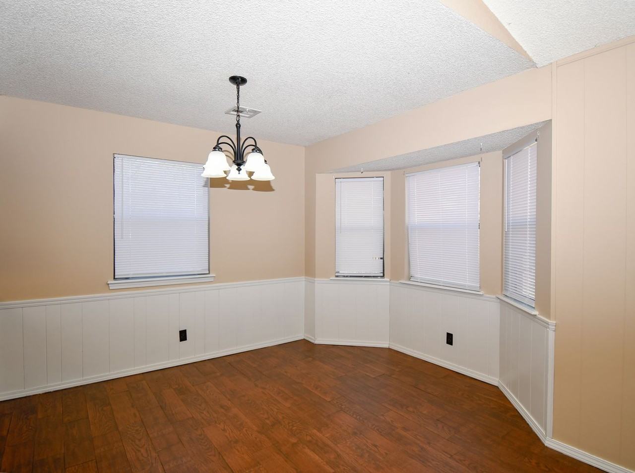 408 W Miami St - Photo 7 of 18