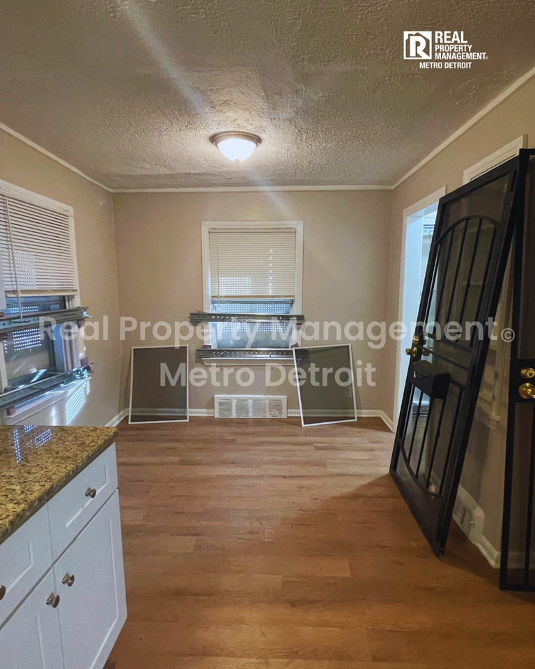 18445 Ardmore St - Photo 6 of 18