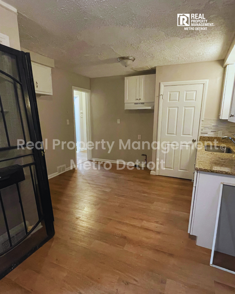 18445 Ardmore St - Photo 7 of 18