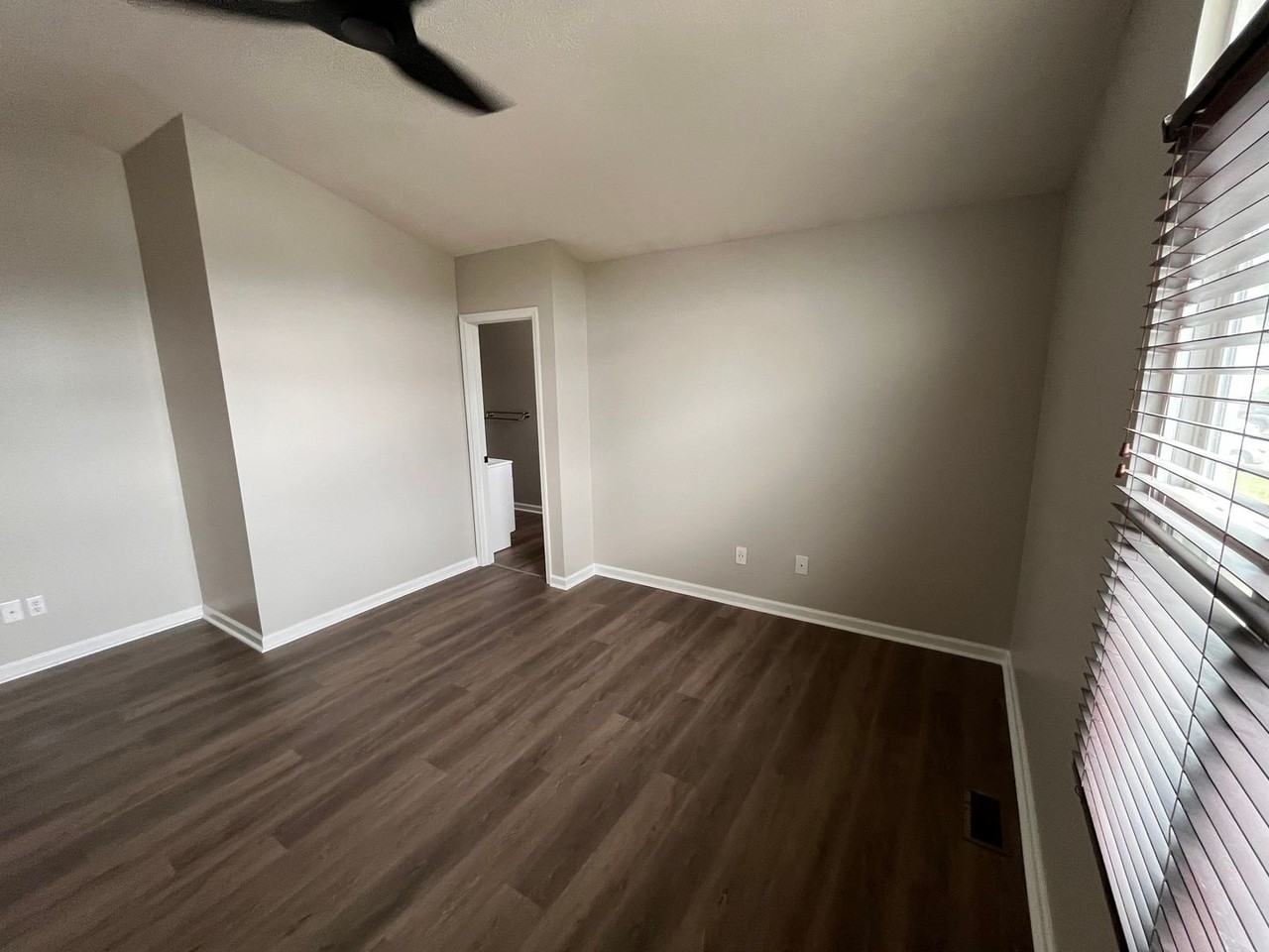 2553 Cashel Ct - Photo 3 of 19