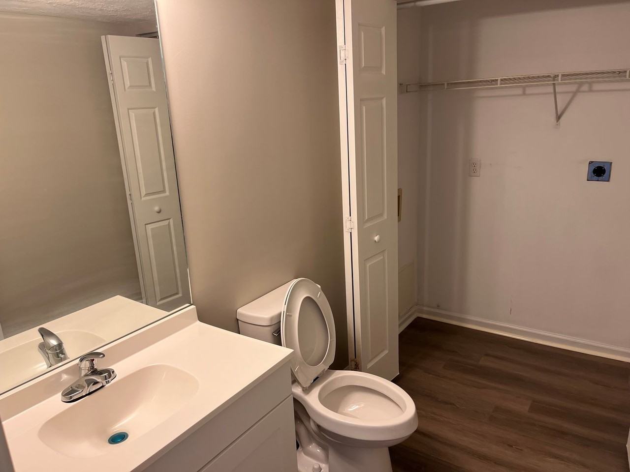 2553 Cashel Ct - Photo 7 of 19