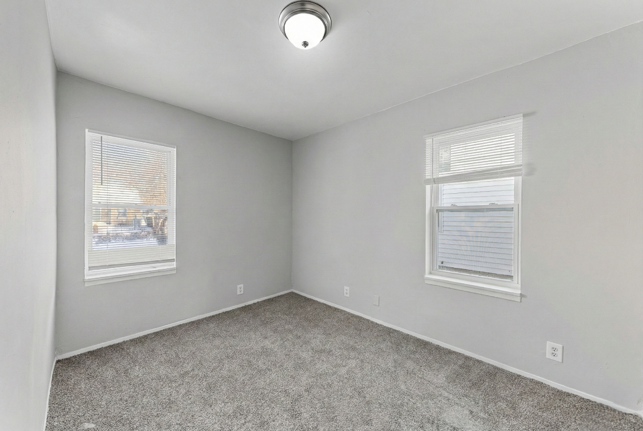 19500 Asbury Park - Photo 5 of 10