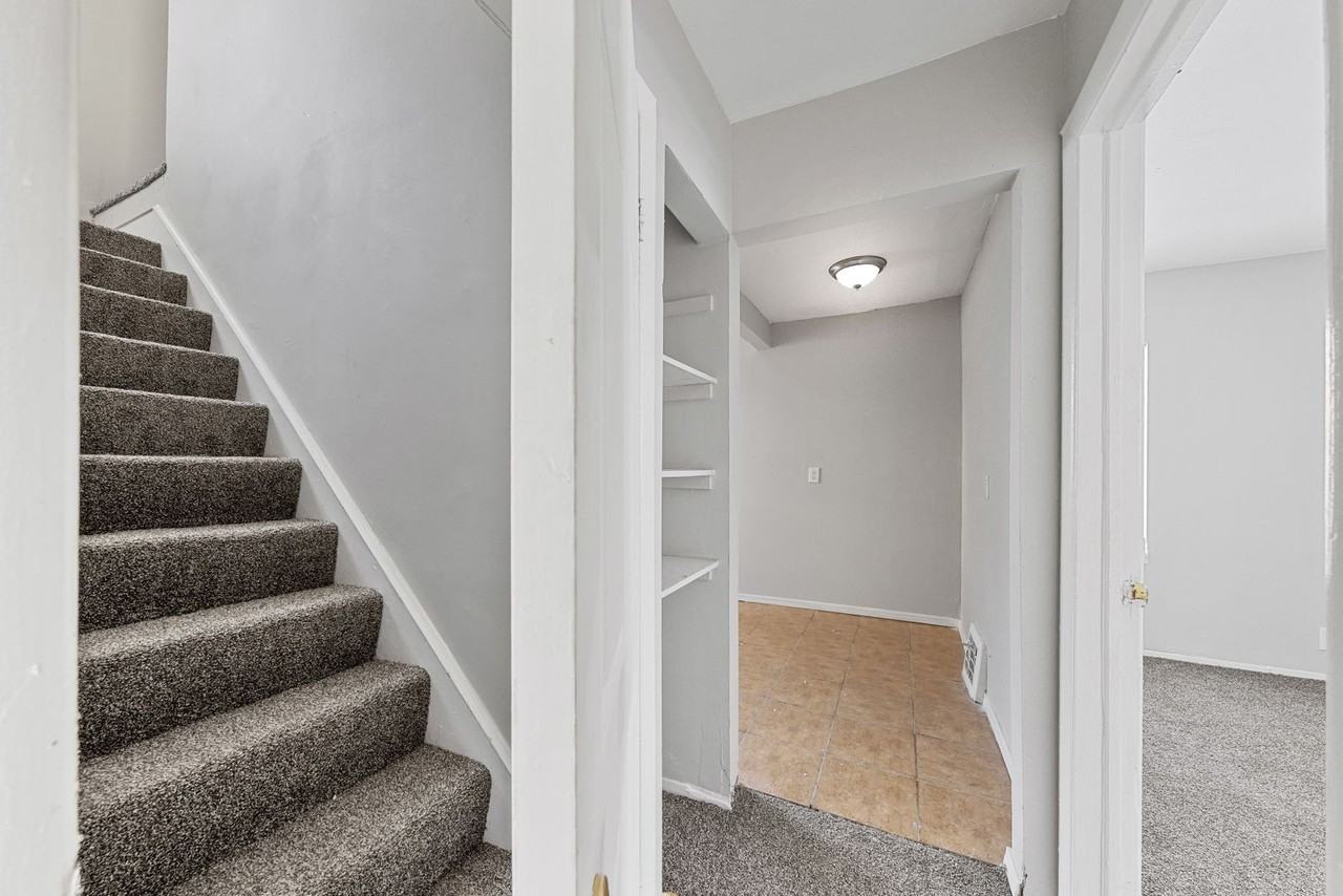 19500 Asbury Park - Photo 7 of 10