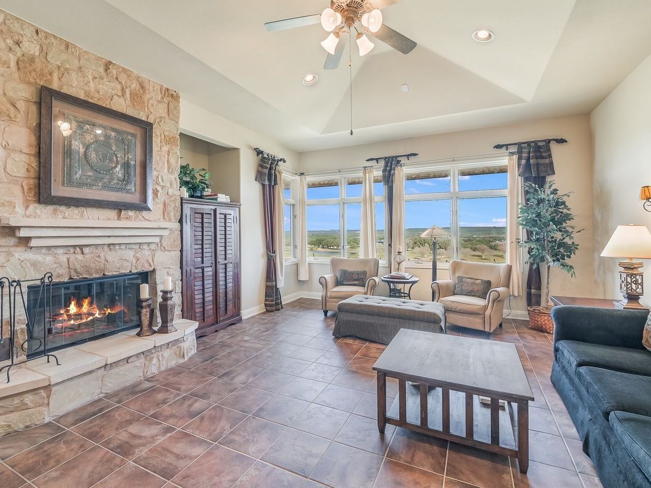 1908 Kahala Sunset Dr #G - Photo 3 of 21