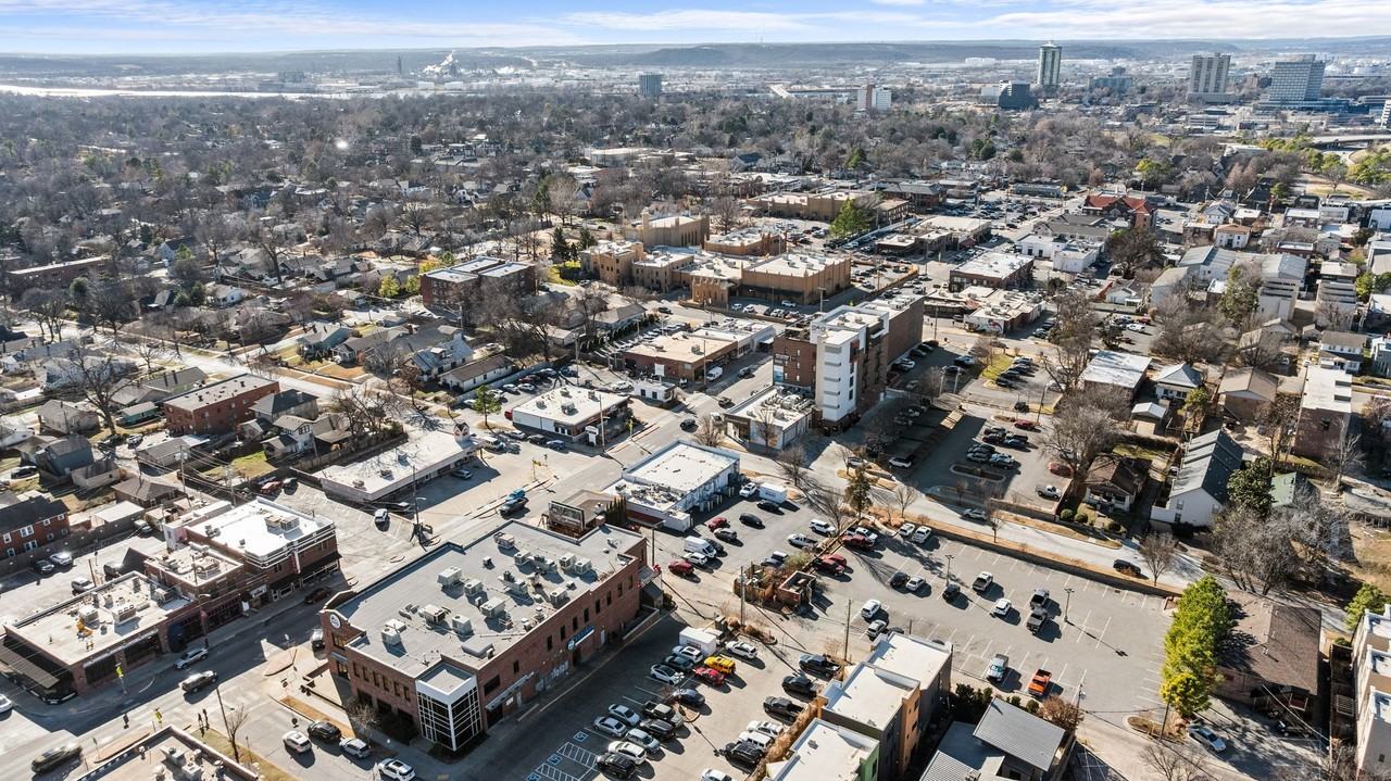 1407 S Saint Louis Ave #B - Photo 7 of 43