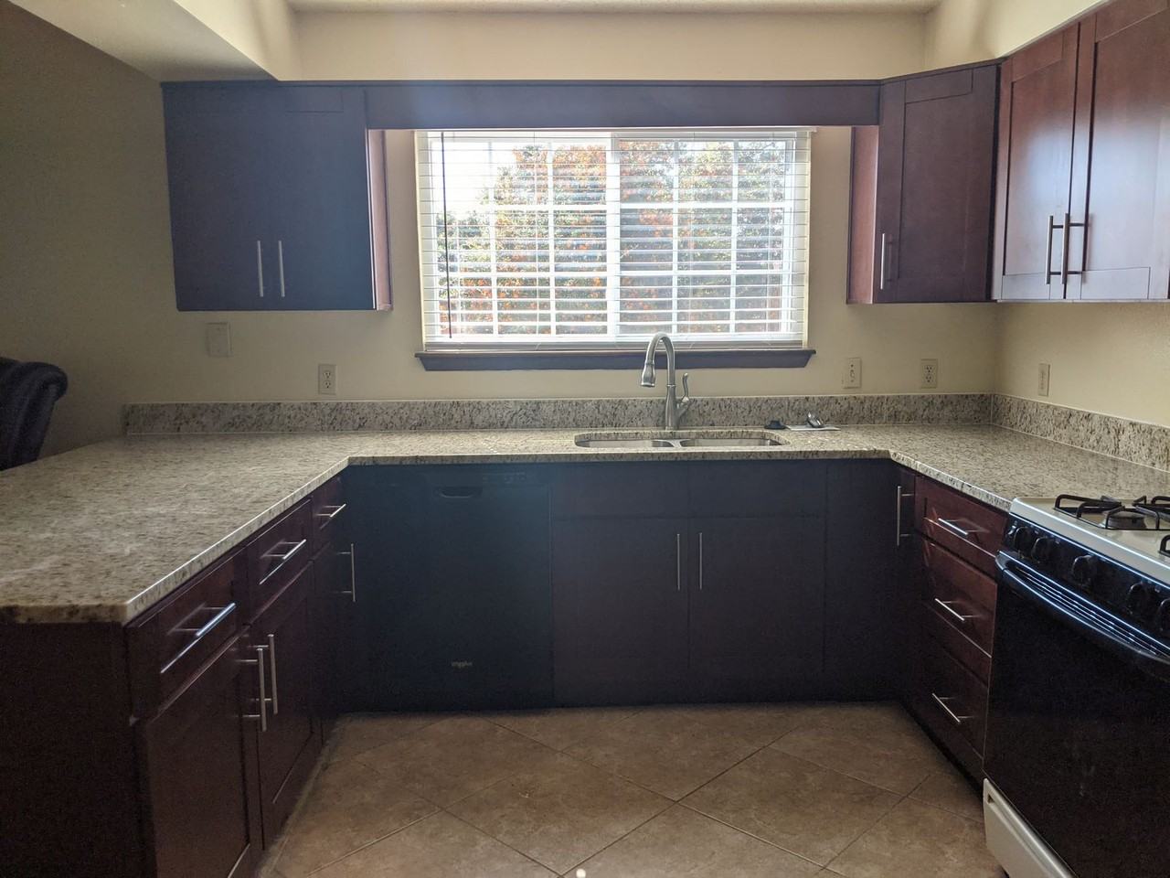 3409 Mission Arch Dr - Photo 3 of 18