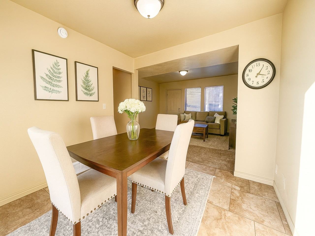 Spacious 3 Beds 1 Bath Townhouse - Photo 7 of 24