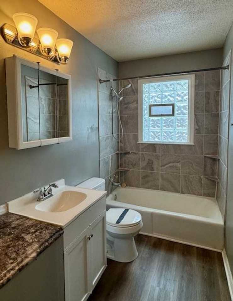 11700 E 56th St - Photo 7 of 11